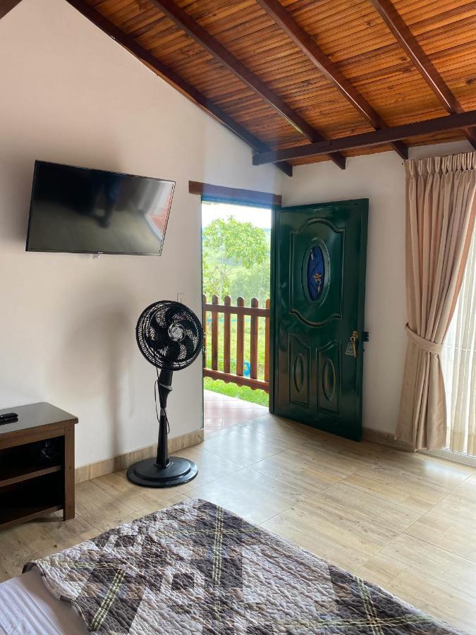 Hotel El Portal De Don Luis à Guadalupe Extérieur photo