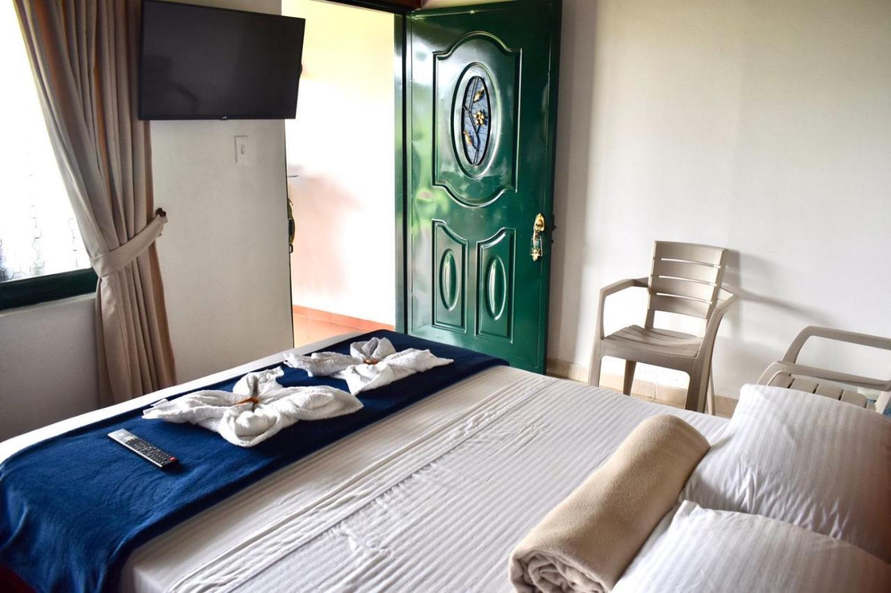 Hotel El Portal De Don Luis à Guadalupe Extérieur photo