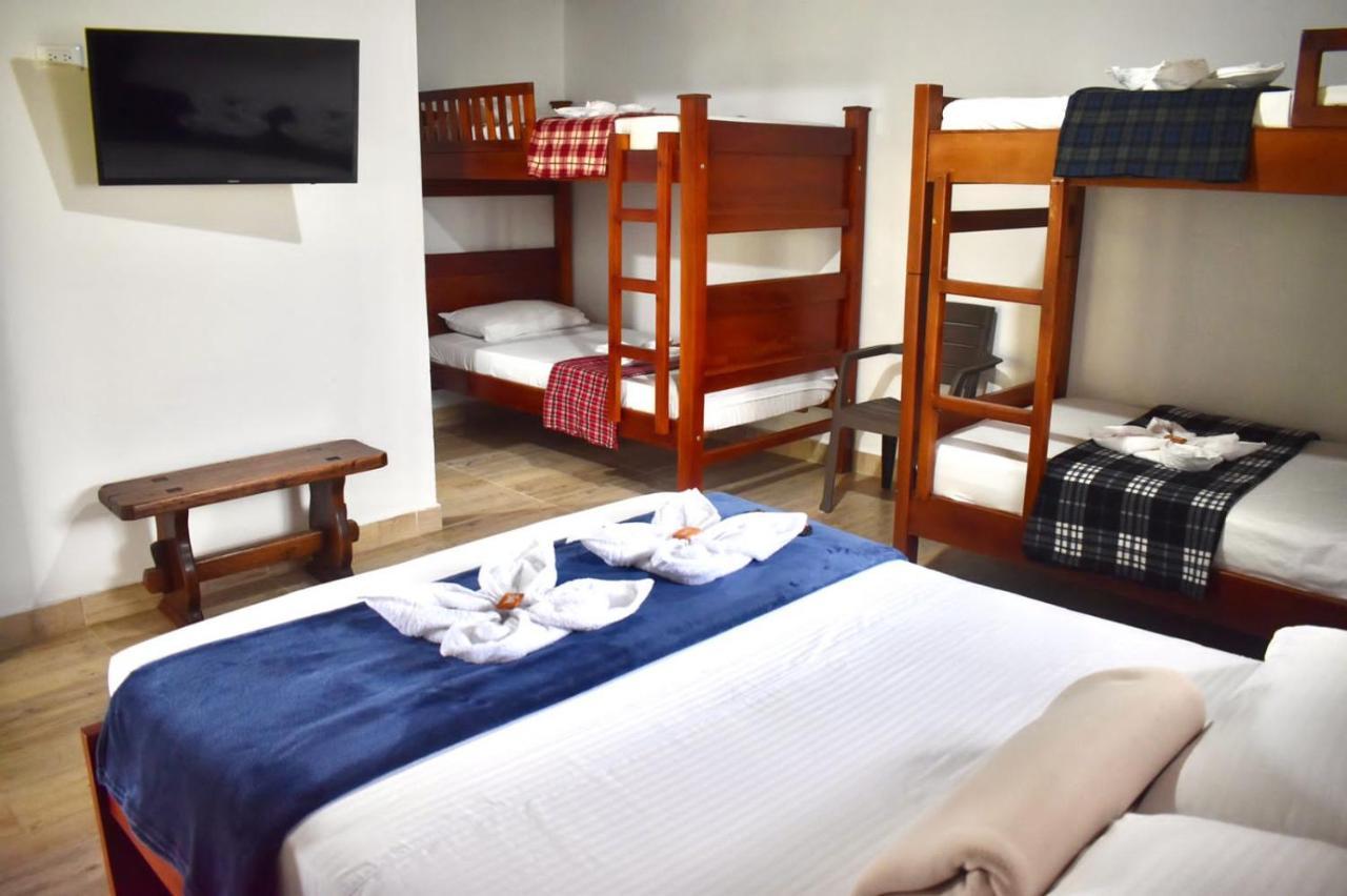 Hotel El Portal De Don Luis à Guadalupe Extérieur photo